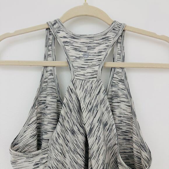 Lululemon Womens 6 Essential Tank Tiger Space Dye Black White Racer Back - Picture 5 of 5